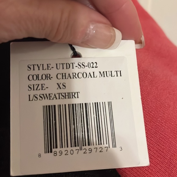 NWT UNIVERSITY OF TODAY DREAMERS OF TOMORROW SWEATSHIRT - Picture 6 of 6